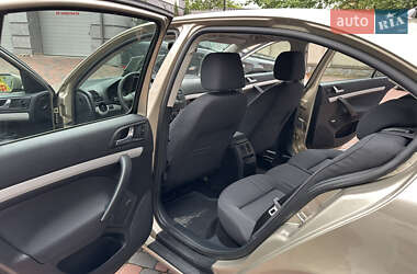 Лифтбек Skoda Octavia 2005 в 