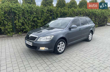 Универсал Skoda Octavia 2009 в 