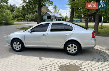 Лифтбек Skoda Octavia 2009 в 