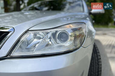 Лифтбек Skoda Octavia 2009 в 