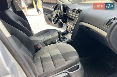 Лифтбек Skoda Octavia 2009 в 