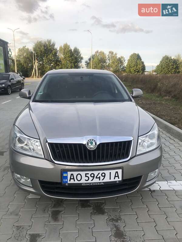 Лифтбек Skoda Octavia 2011 в 
