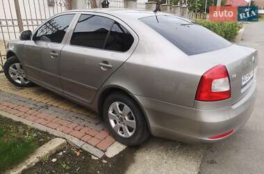 Лифтбек Skoda Octavia 2011 в 