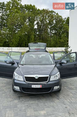 Універсал Skoda Octavia 2012 в 