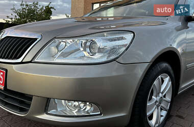 Универсал Skoda Octavia 2011 в 