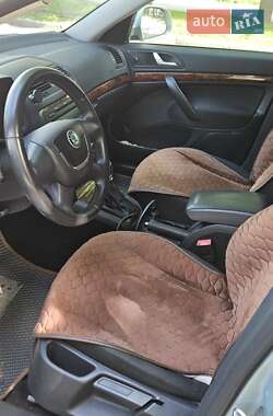 Лифтбек Skoda Octavia 2011 в 