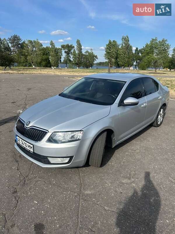 Лифтбек Skoda Octavia 2014 в Каменском