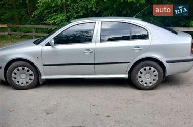 Лифтбек Skoda Octavia 2008 в 
