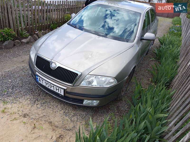 Лифтбек Skoda Octavia 2006 в 