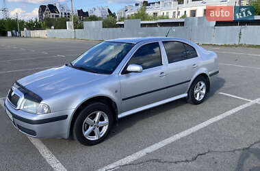 Лифтбек Skoda Octavia 2008 в 