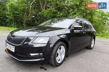 Универсал Skoda Octavia 2017 в Липовой Долине