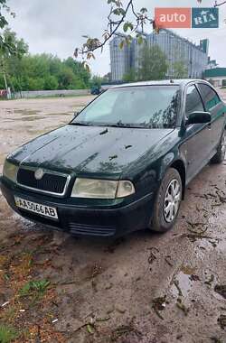 Лифтбек Skoda Octavia 2004 в Чемеровцах