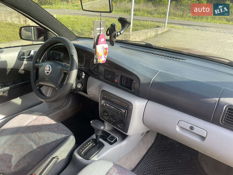 Лифтбек Skoda Octavia 1998 в Ужгороде