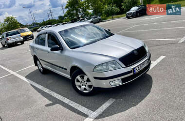 Лифтбек Skoda Octavia 2006 в 