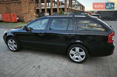 Універсал Skoda Octavia 2012 в 