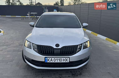 Лифтбек Skoda Octavia 2019 в Киеве