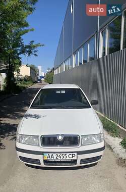 Лифтбек Skoda Octavia 2001 в 