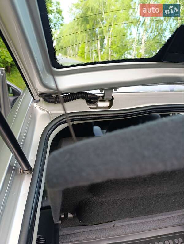 Ліфтбек Skoda Octavia 2004 в Гребінці
