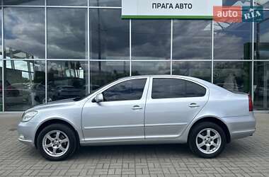 Лифтбек Skoda Octavia 2012 в 