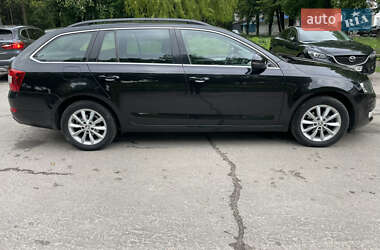 Универсал Skoda Octavia 2016 в 