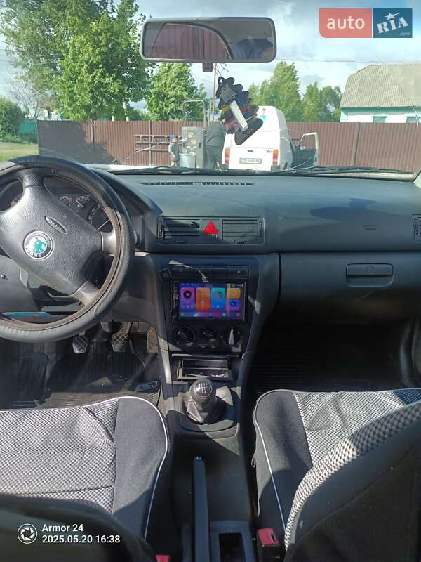 Лифтбек Skoda Octavia 2008 в Мене