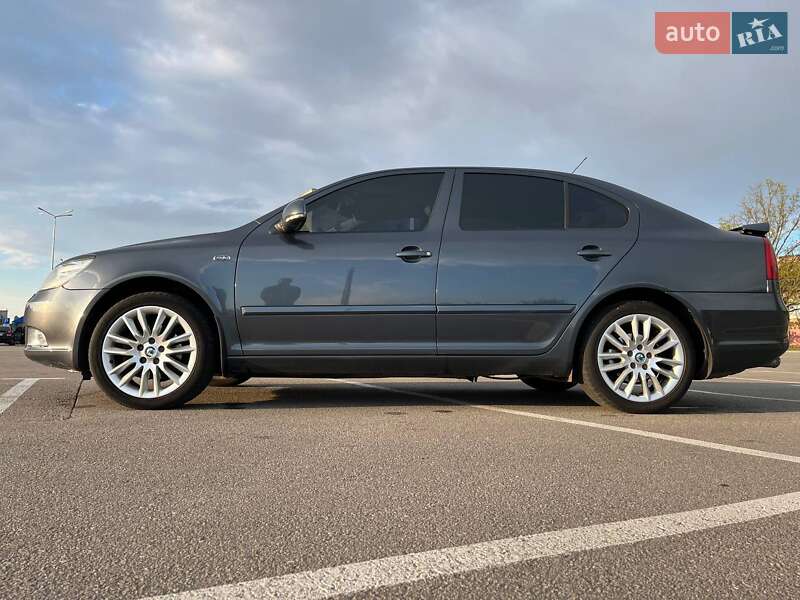 Ліфтбек Skoda Octavia 2010 в Кропивницькому