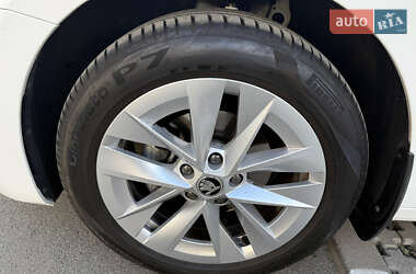 Лифтбек Skoda Octavia 2023 в 