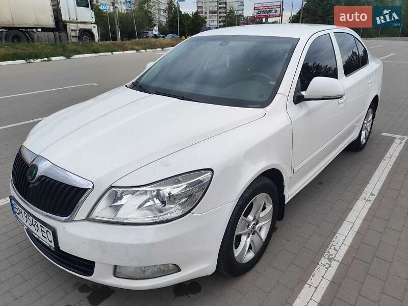 Ліфтбек Skoda Octavia 2010 в Сумах