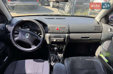 Лифтбек Skoda Octavia 2001 в 