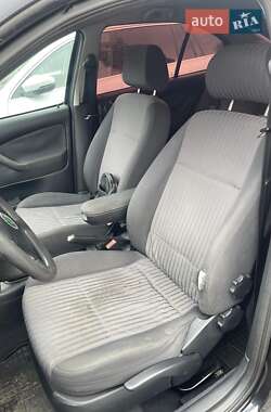 Ліфтбек Skoda Octavia 2001 в 
