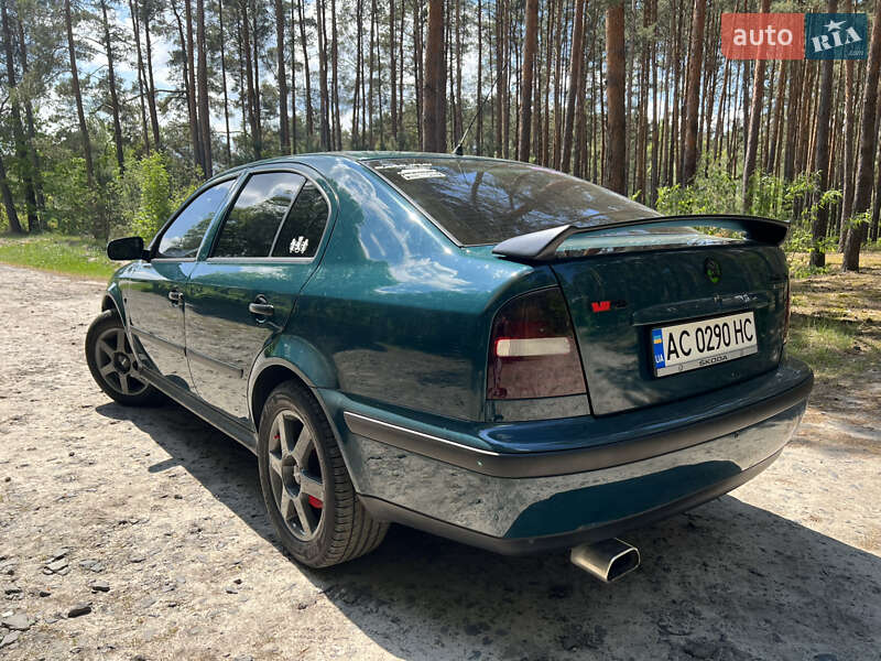 Ліфтбек Skoda Octavia 1998 в Ковелі