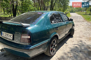 Ліфтбек Skoda Octavia 1998 в 