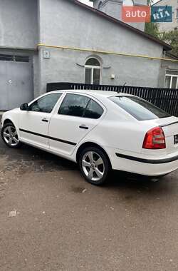 Ліфтбек Skoda Octavia 2011 в Коростені