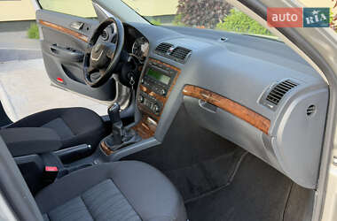 Лифтбек Skoda Octavia 2013 в 