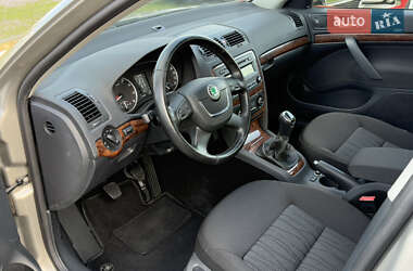 Лифтбек Skoda Octavia 2013 в 