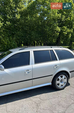 Универсал Skoda Octavia 2002 в 
