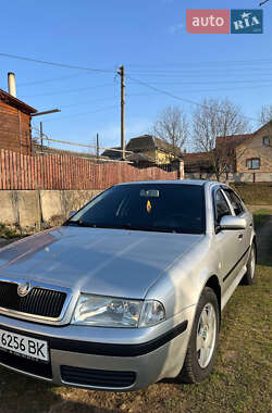 Лифтбек Skoda Octavia 2006 в Бучаче