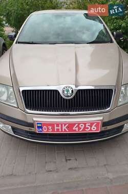 Лифтбек Skoda Octavia 2004 в Сумах