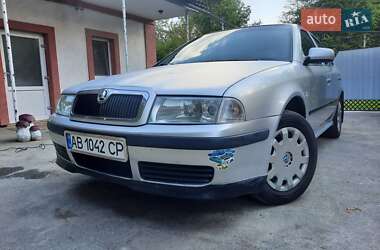 Лифтбек Skoda Octavia 2004 в 