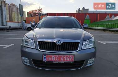 Универсал Skoda Octavia 2012 в 