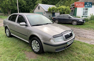 Ліфтбек Skoda Octavia 2001 в 