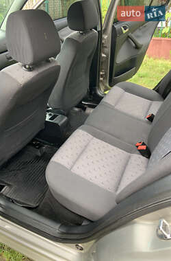 Ліфтбек Skoda Octavia 2001 в 
