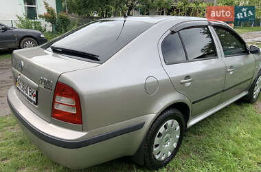 Ліфтбек Skoda Octavia 2001 в 