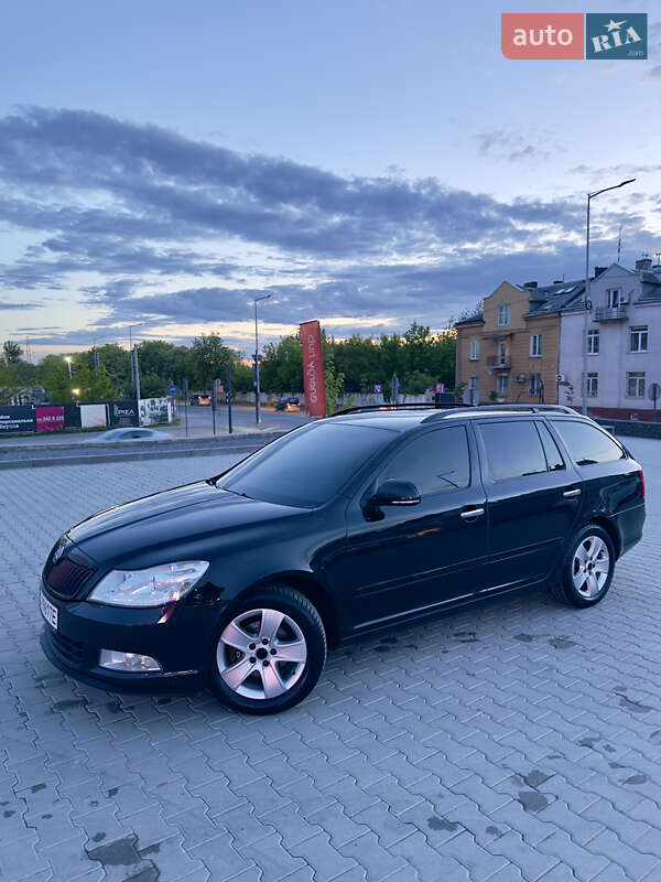 Универсал Skoda Octavia 2009 в Львове