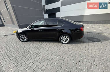 Ліфтбек Skoda Octavia 2018 в 