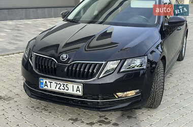 Ліфтбек Skoda Octavia 2018 в 