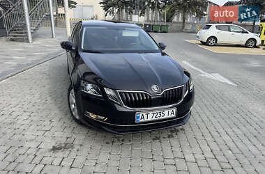 Ліфтбек Skoda Octavia 2018 в 