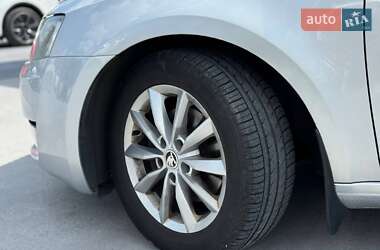 Универсал Skoda Octavia 2015 в 