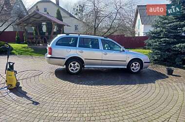 Универсал Skoda Octavia 2004 в Мостиске