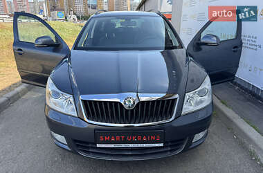 Универсал Skoda Octavia 2010 в 